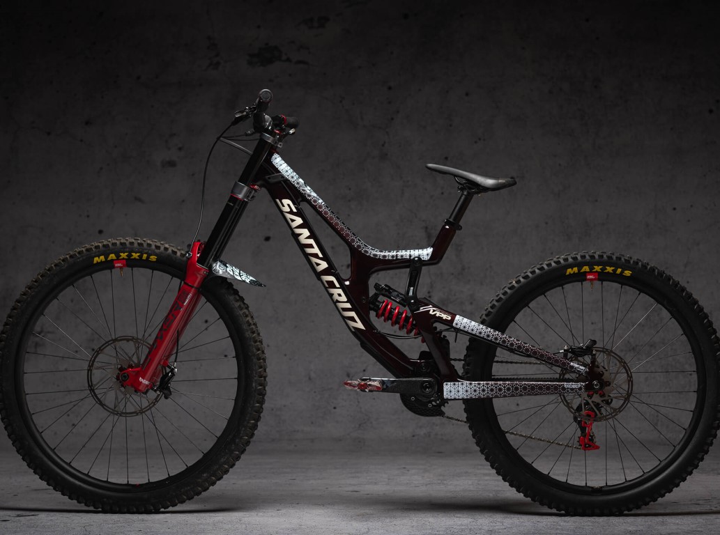 Ochranný polep DYEDbro na rám Anthony Napo MTB Signature Series White mat