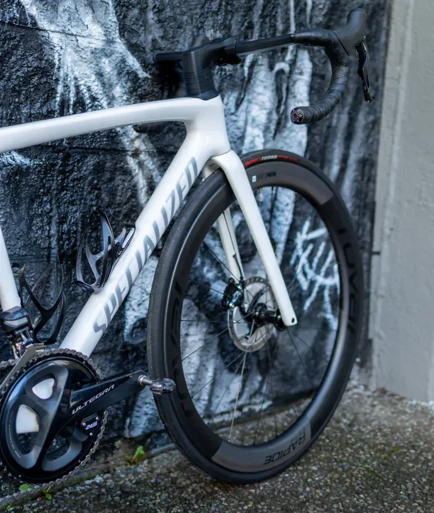 Ochranný polep RideWrap na míru - pro SILNIČNÍ kola, 95% pokrytí rámu a vidlice