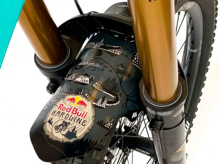 Přední blatník na vidlici AMS - RedBull Hardline